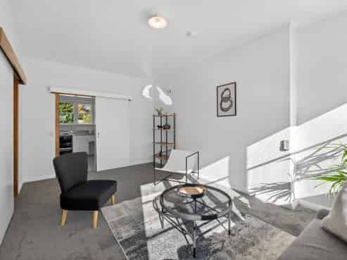 9 Rowe Place, Burwood