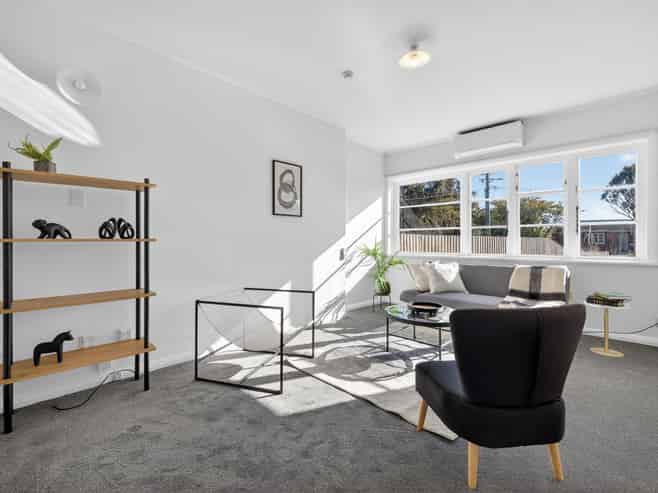 9 Rowe Place, Burwood