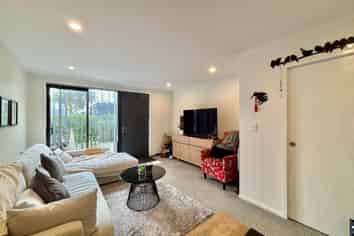 28 Patariki Way, Beach Haven