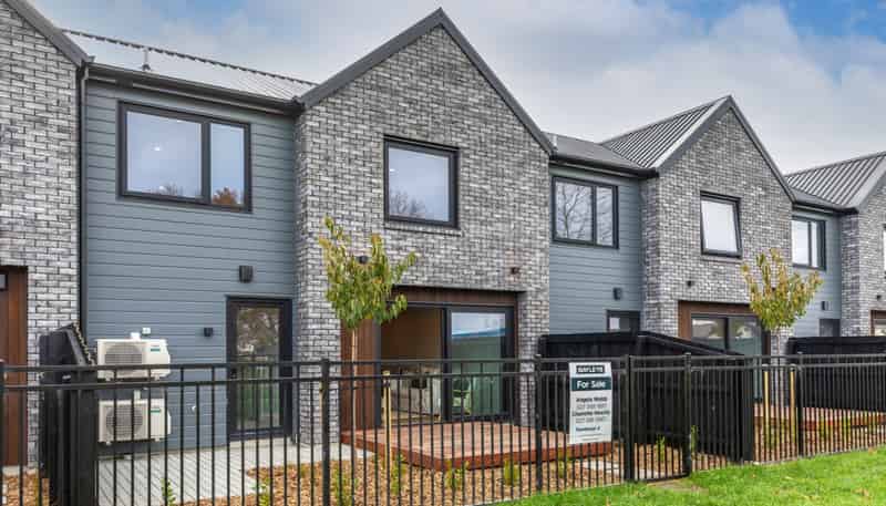 4/8 Akoranga Place, Hornby