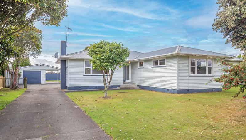 24 Carlisle Street, Levin