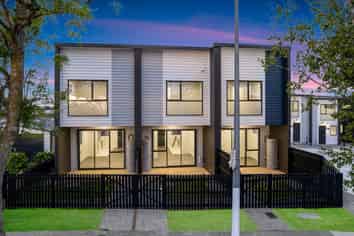 11/17 Barneys Farm Road, Clendon Park