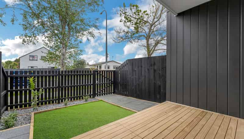 17/17 Barneys Farm Road, Clendon Park