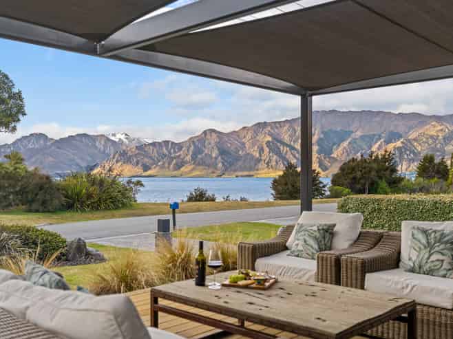 12 Flora Dora Parade, Lake Hawea