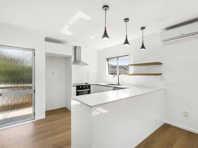 2/8 Thistledew Place, Bayview