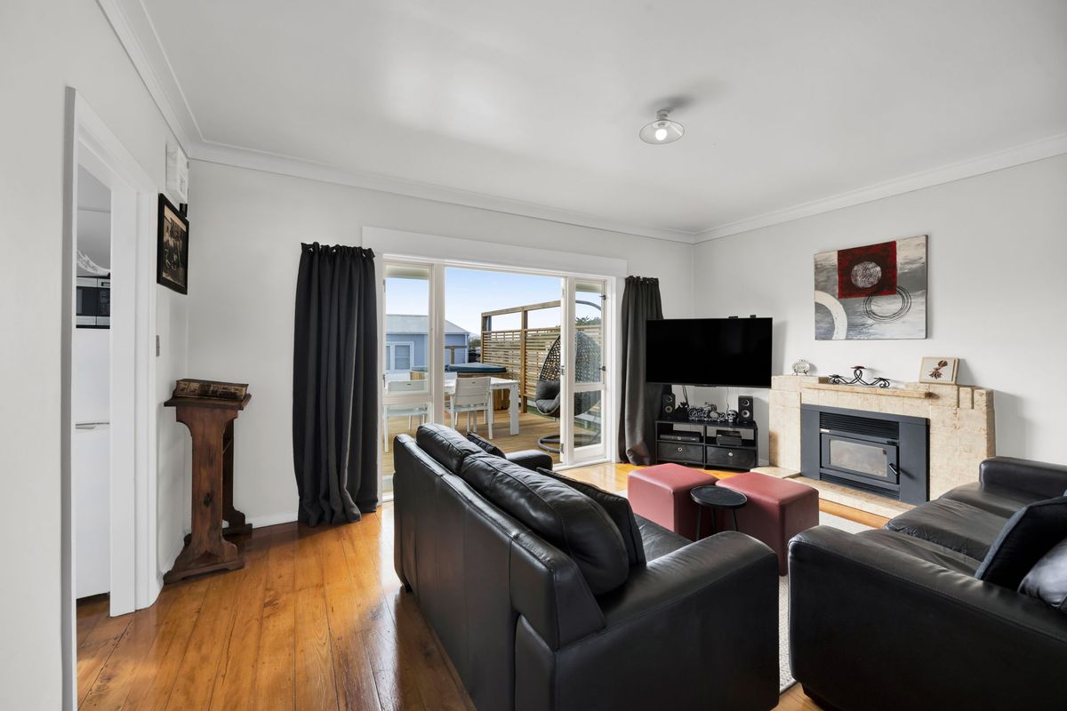Extra Large Section with Rural Views - Mehr
