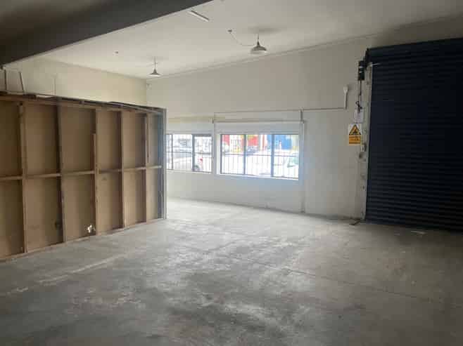 VERSATILE CORNER SITE