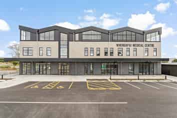 SPACE AVAILABLE IN A GROWING HEALTH HUB