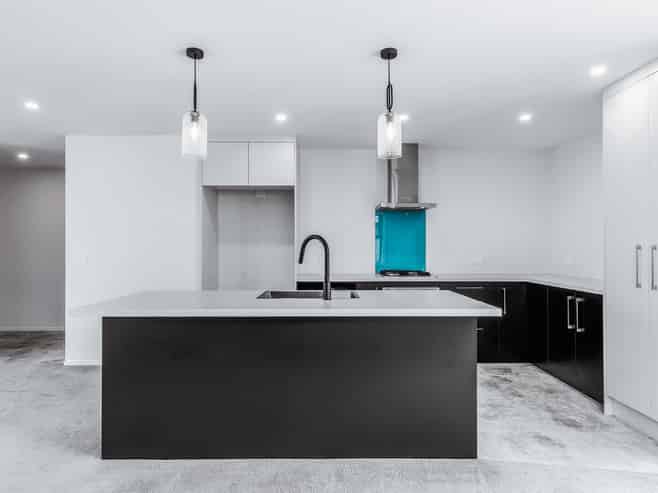 42 Maunganamu Drive, Wharewaka