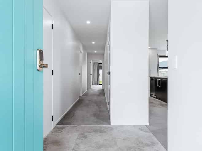 42 Maunganamu Drive, Wharewaka