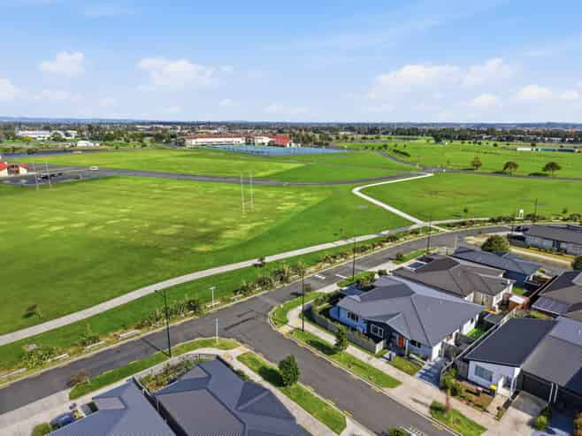 2 Kutukutu Street, Takanini