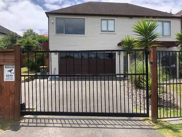 229 Alec Craig Way, Gulf Harbour