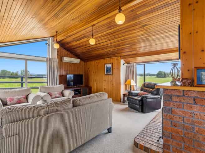 44 and 47 Waianiwa Place, Tokoroa