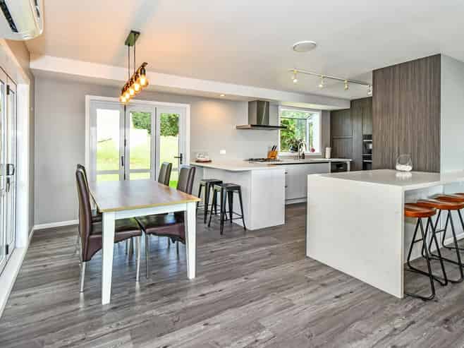 99 Barber Road, Bombay