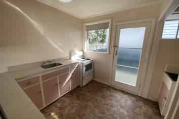 1/120 Featherston Street, Palmerston North