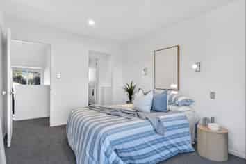 12 Highgrove Way, The Wood