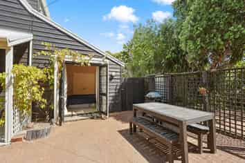 383 Sea View Road, Onetangi