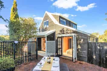 383 Sea View Road, Onetangi