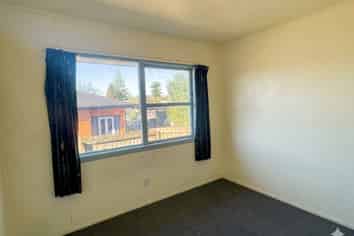 79 Preston Road, Clover Park