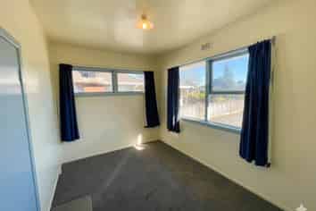 79 Preston Road, Clover Park