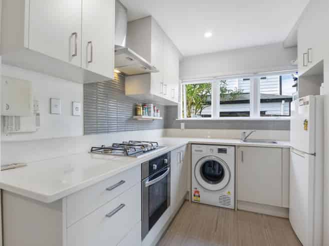 2/20 Hutchinsons Road, Bucklands Beach