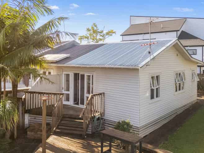 2/20 Hutchinsons Road, Bucklands Beach