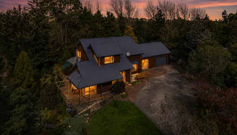 62 Shakespeare Road, Bastia Hill