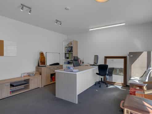 Functional Sockburn Industrial Unit