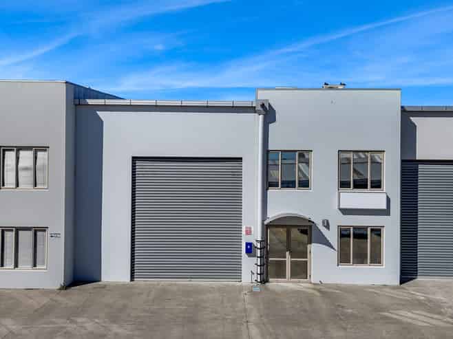 Functional Sockburn Industrial Unit