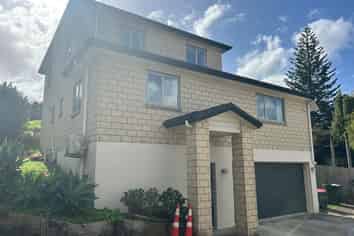 3/44 Mountain Road, Mangere Bridge