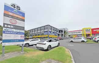 AFFORDABLE 95M² OFFICE FOR LEASE
