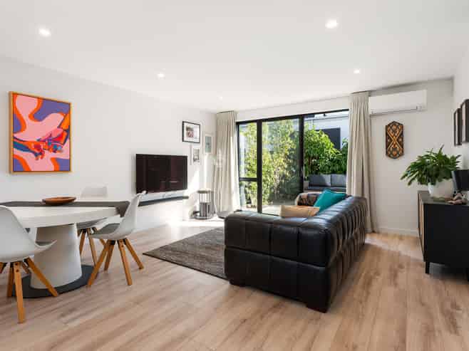 38C Roosevelt Avenue, Saint Albans