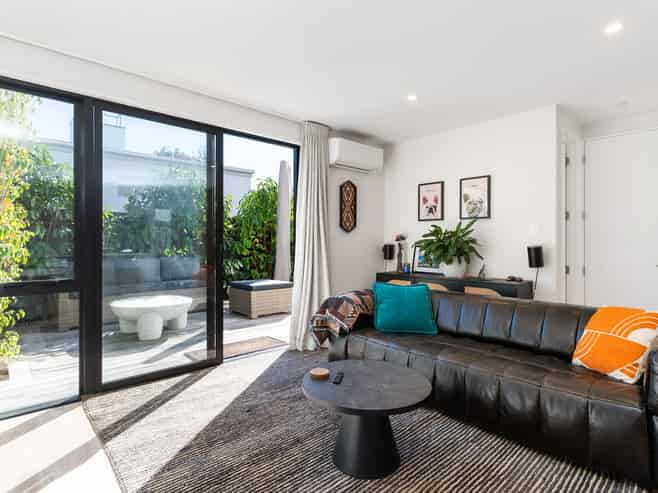 38C Roosevelt Avenue, Saint Albans