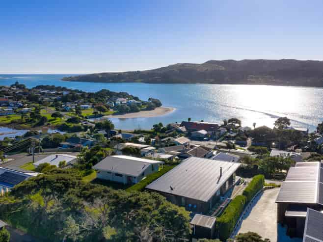 15 Rose Street, Raglan