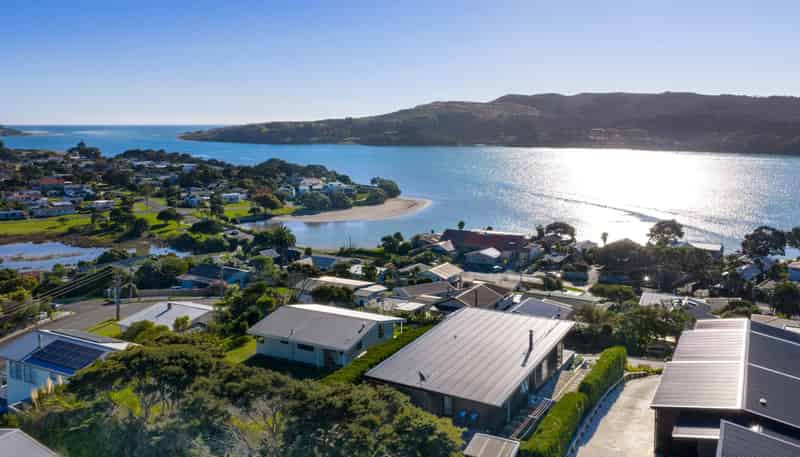 15 Rose Street, Raglan