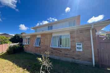 3/5A Hayr Road, Three Kings