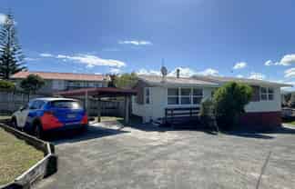 3 Barrys Road, Glendene