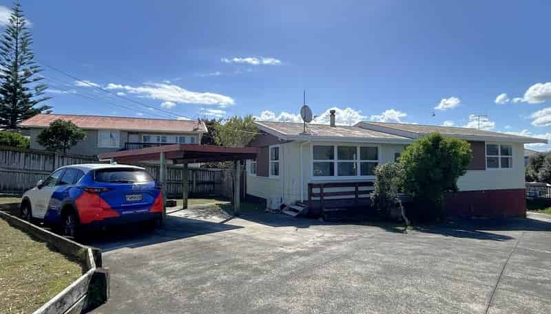 3 Barrys Road, Glendene