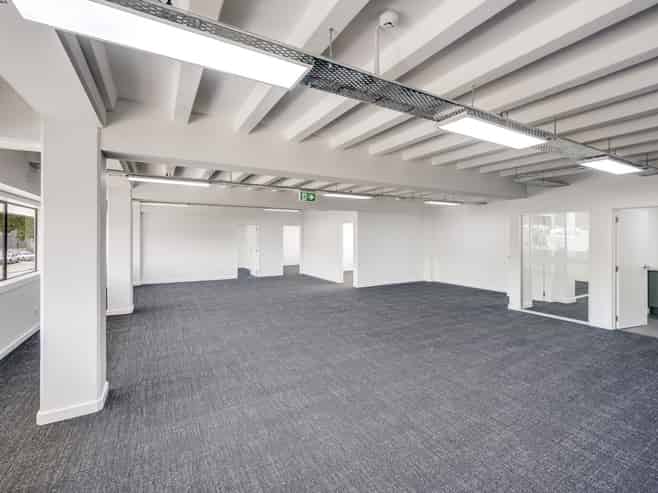 Refurbished 200sqm office on Vautier Street