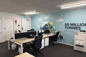 Professional 75sqm office: Central Howick location