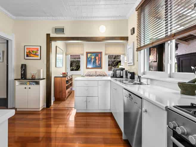 28a George Street, Hospital Hill