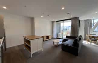 202/30 Red Oaks Drive, Frankton