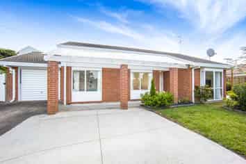 3 Lanier Place, Glendene