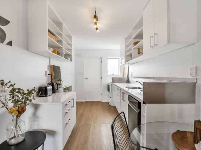 1/605 Hereford Street, Linwood