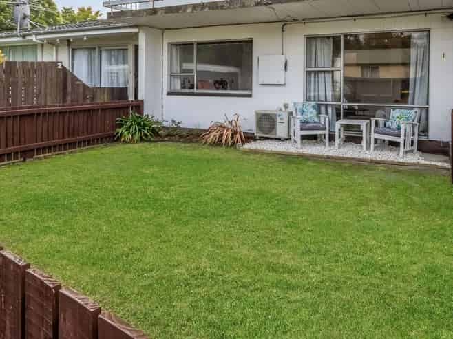 1/605 Hereford Street, Linwood