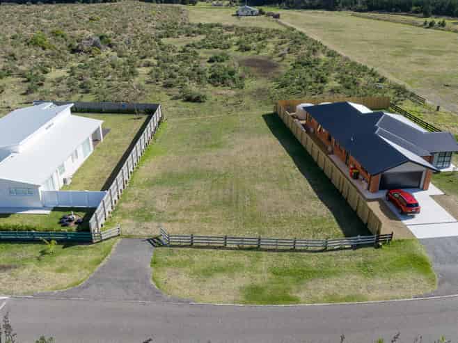 19 Waitarere Rise Avenue, WAITARERE BEACH