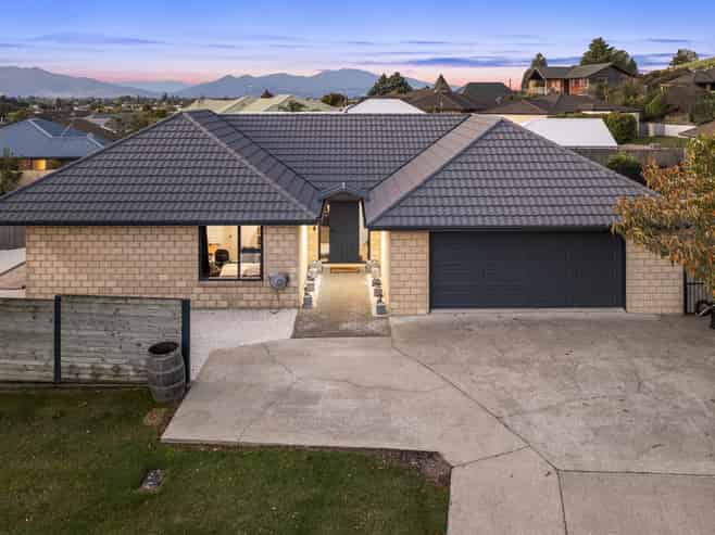 11 Elmwood Avenue, Witherlea