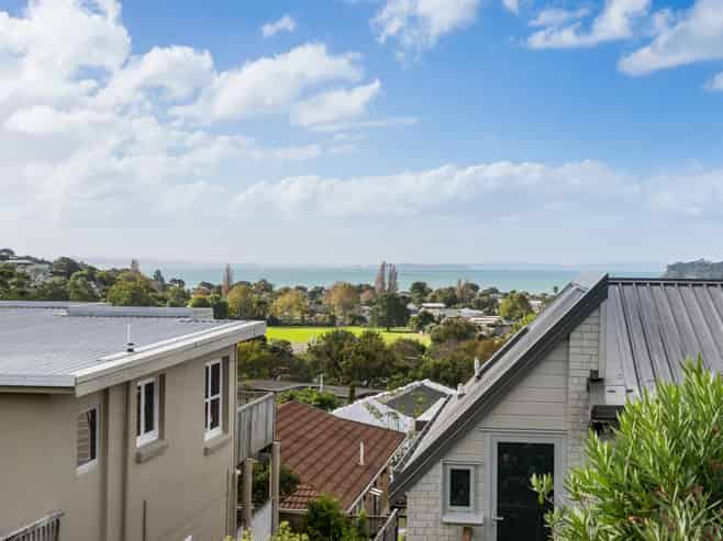 13 Little Barrier Avenue, Manly