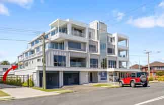2/19 Victoria Road (The Cascades), Mount Maunganui