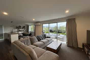 43 Camberley Road, Richmond